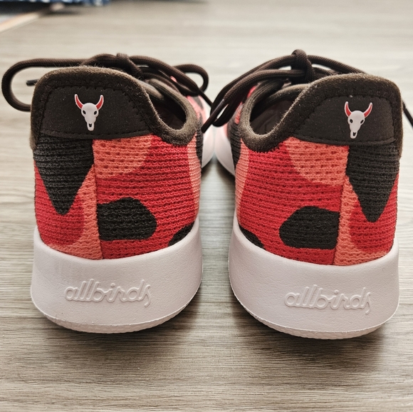 Allbirds Women's Tree Runners Bloom Coral Red Camo Sneaker Size 9 - Picture 2 of 7